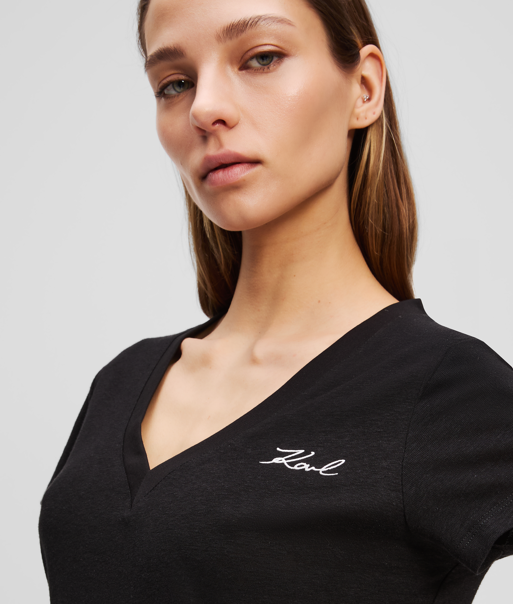 Karl Lagerfeld Signature V-neck T-shirt In Black