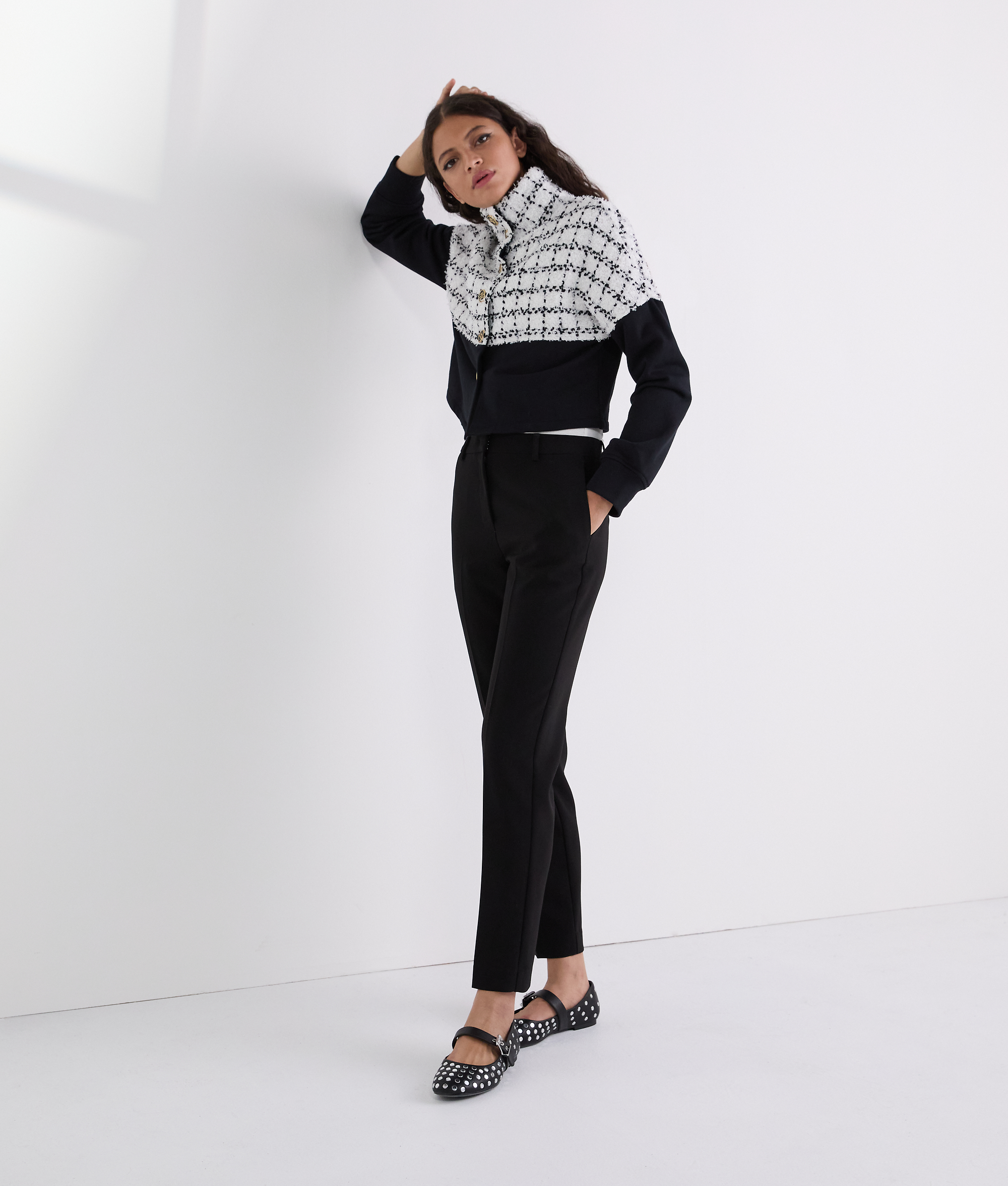 Karl Lagerfeld Cigarette Pants In Black