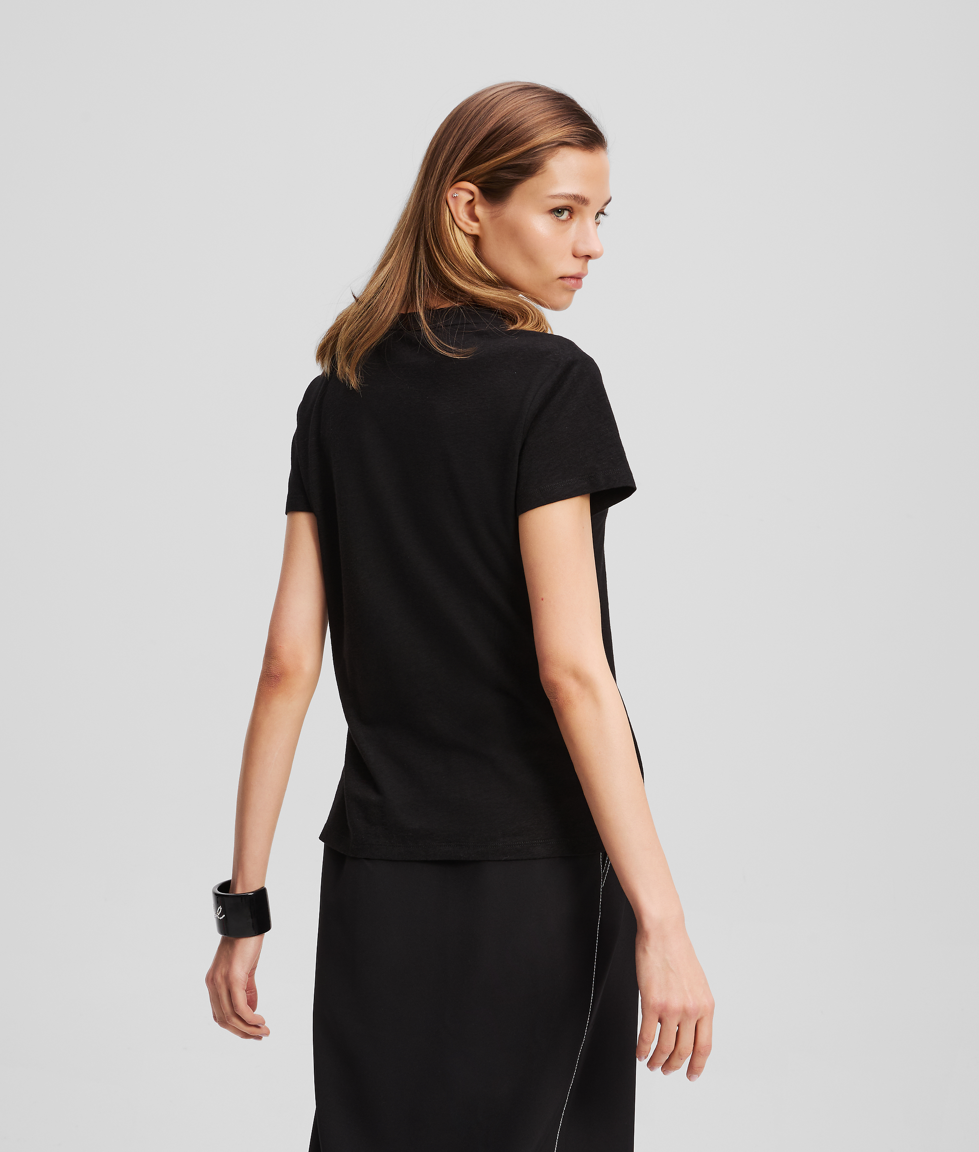 Karl Lagerfeld Signature V-neck T-shirt In Black