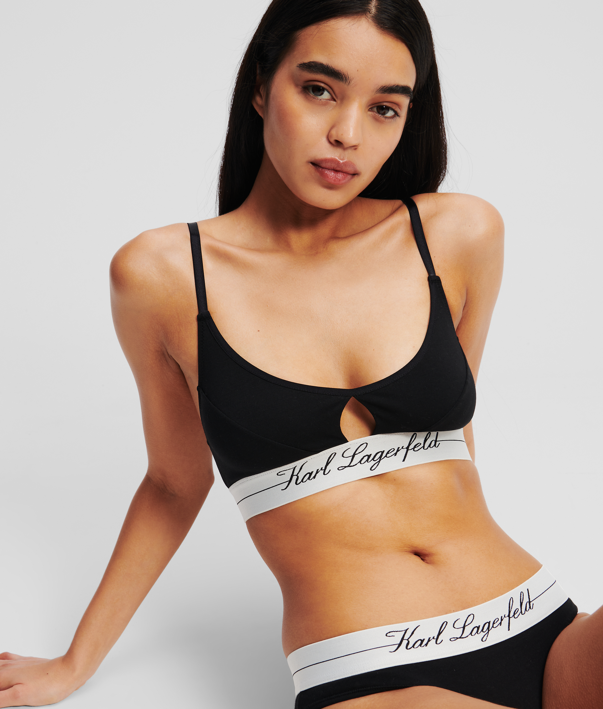Karl Lagerfeld Hotel Karl Peephole Bra In Black